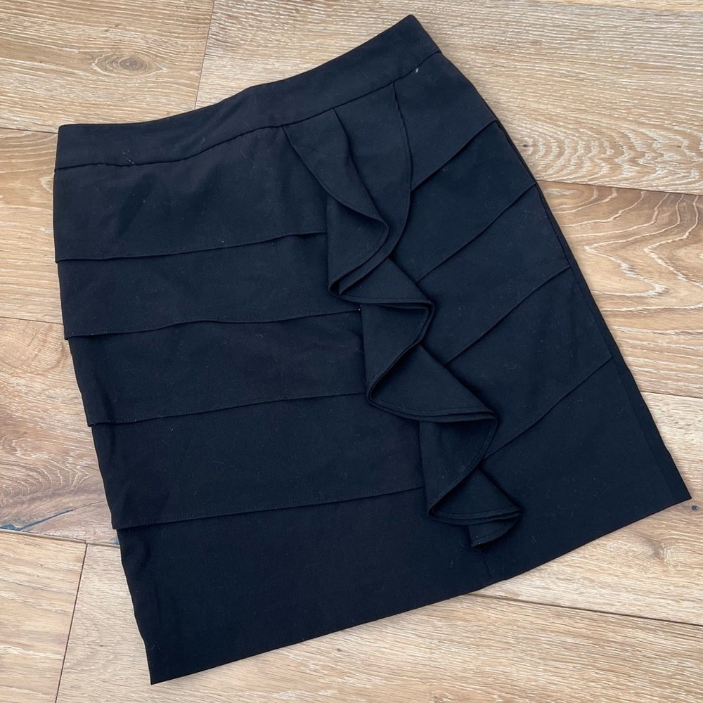 Tiered Ruffle Pencil Suit Skirt